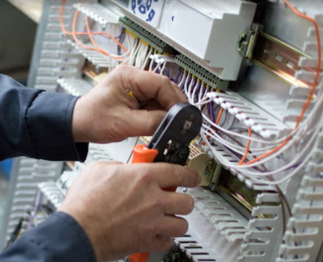 Competent Electrician - Boon Lay